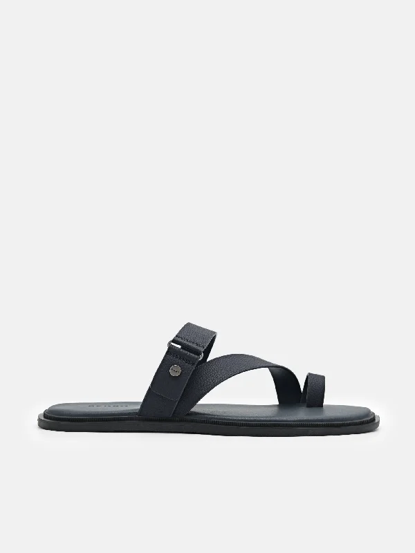 Oliver Toe Loop Sandals